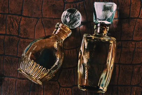 Notas de couro: perfumes de nicho com personalidade forte