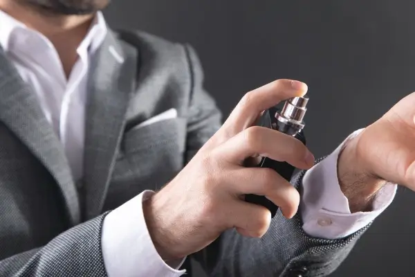 Os 10 perfumes de nicho masculinos mais marcantes e exclusivos para 2025